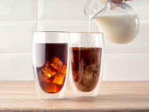 Kawa z mlekiem? Spróbuj z roślinnym! Kawa z mlekiem? Spróbuj z roślinnym!