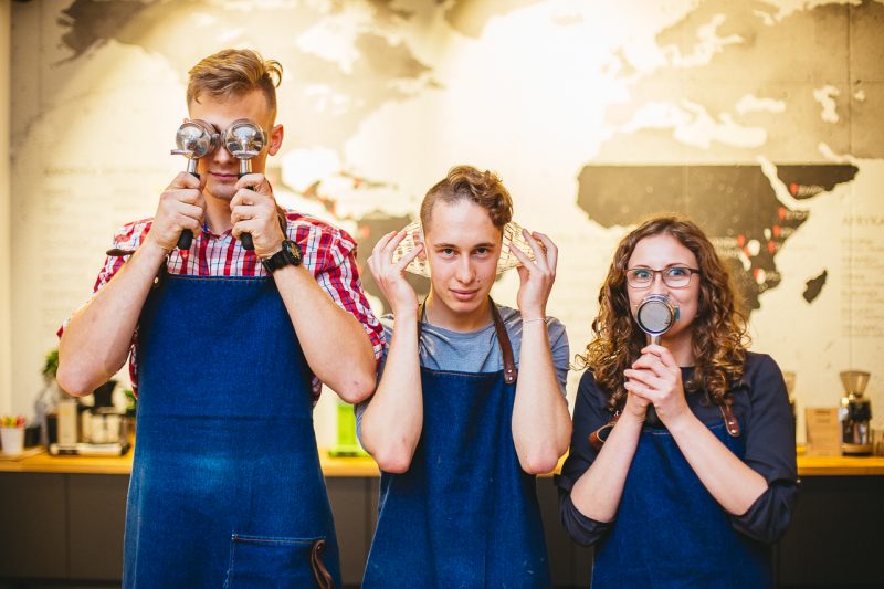 bariści, kawiarnia Coffeedesk Bajkowe