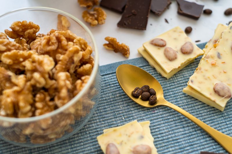 espresso miesiąca, czekolada, orzechy, kawa