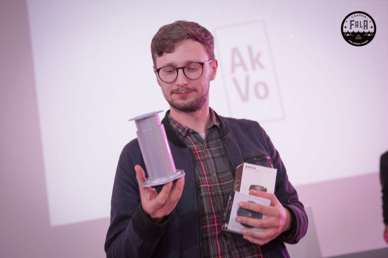 Piotr Mróz z aeropressem