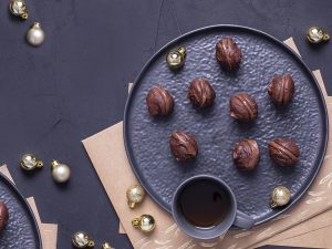 Kawowo-orzechowe ciasteczka mikołajkowe