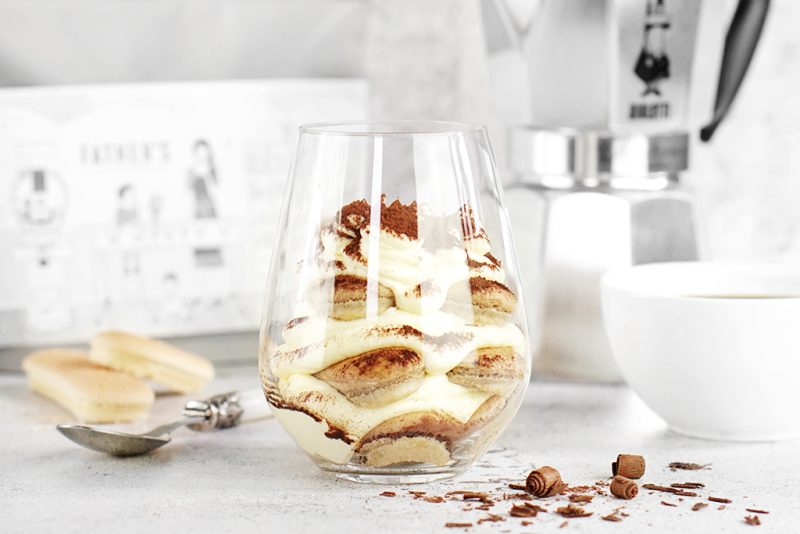 Przepis na tiramisu – jeden z naszych ulubionych kawowych deserów!