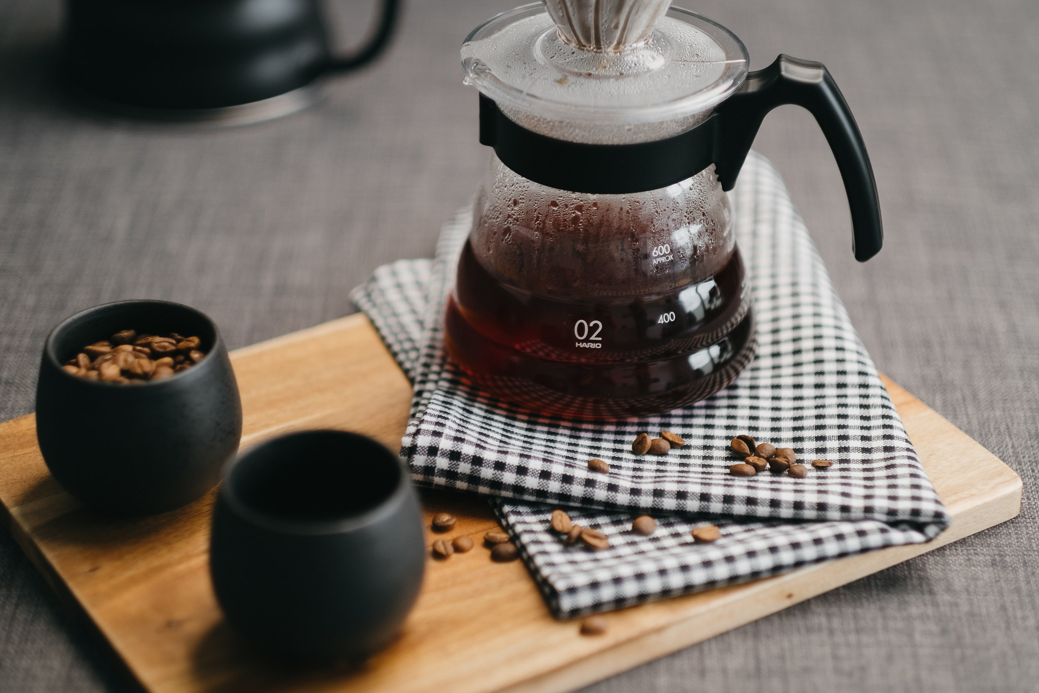 Hario akcesoria do parzenia kawy i czarki Loveramics