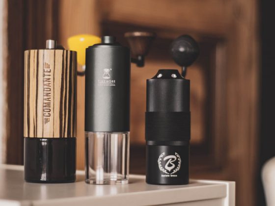 porównanie młynków - Comandante, Timemore, Barista Space