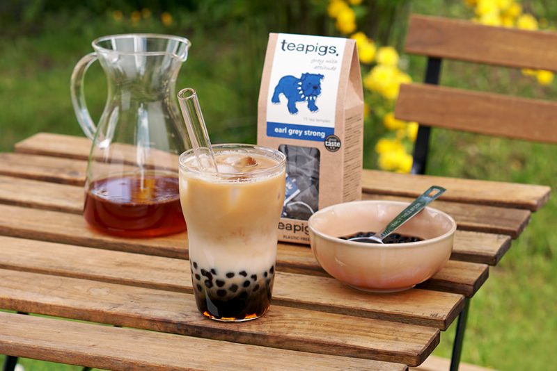 Dzień Herbaty: Domowa Bubble Tea – Przepis na herbatę z kulkami z tapioki!