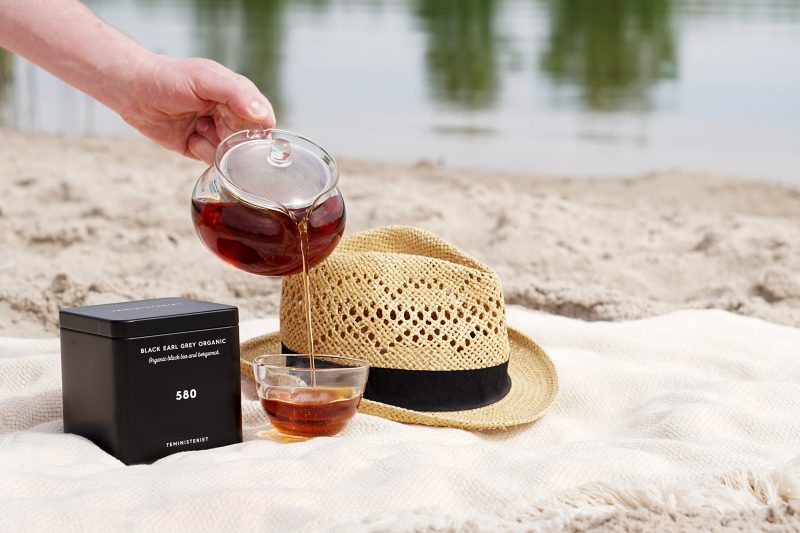 teministeriet herbata miesiąca i dzbanuszek Hario