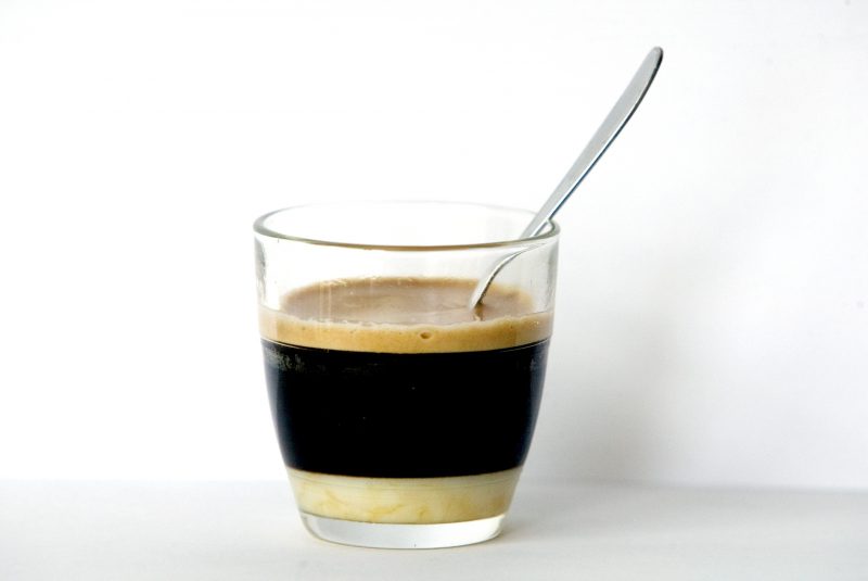 cafe bombon z mlekiem skondensowanym