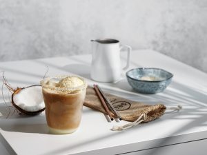Mrożona kawa z mlekiem kokosowym – prosty przepis
