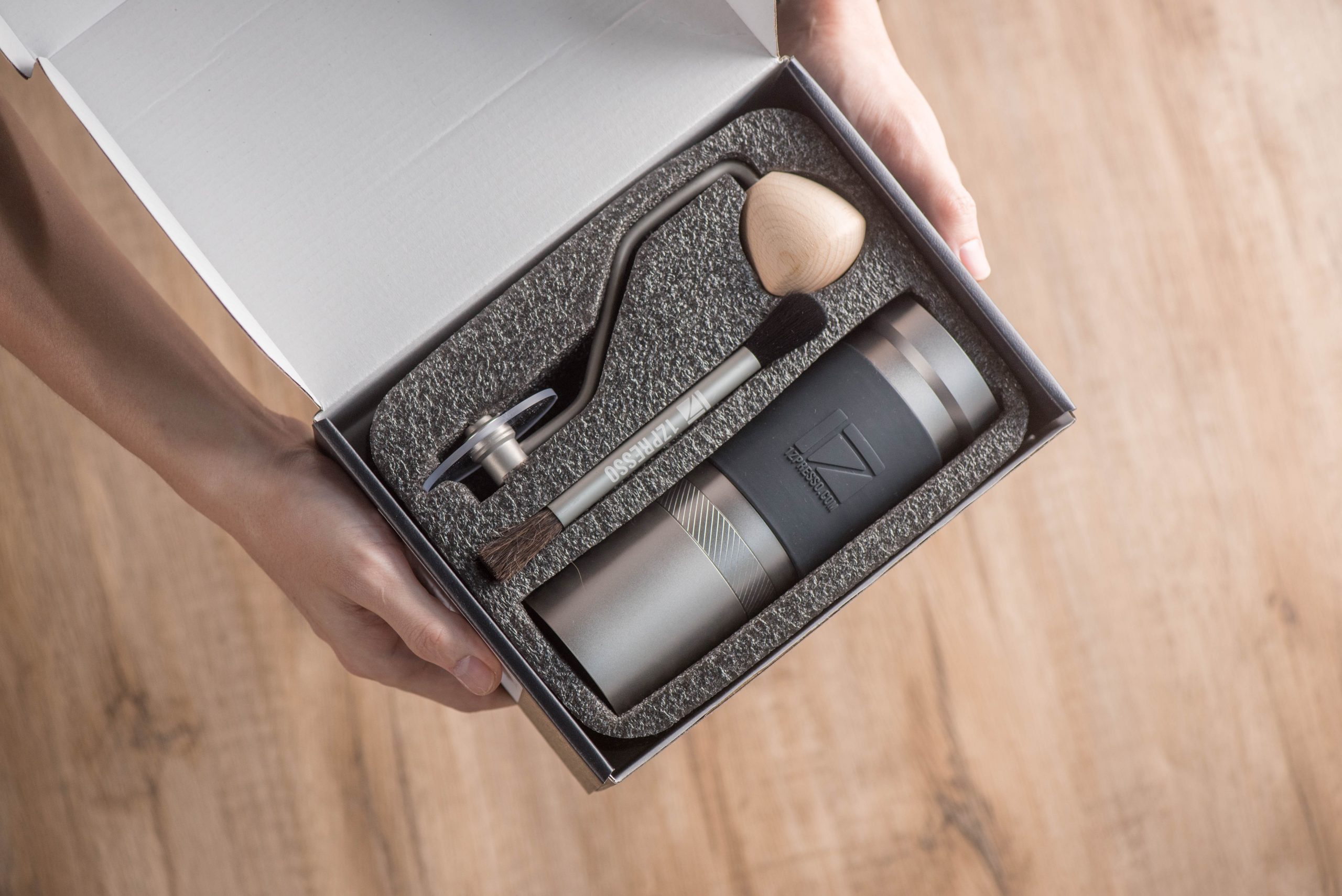 1Zpresso JX-PRO - opakowanie młynka