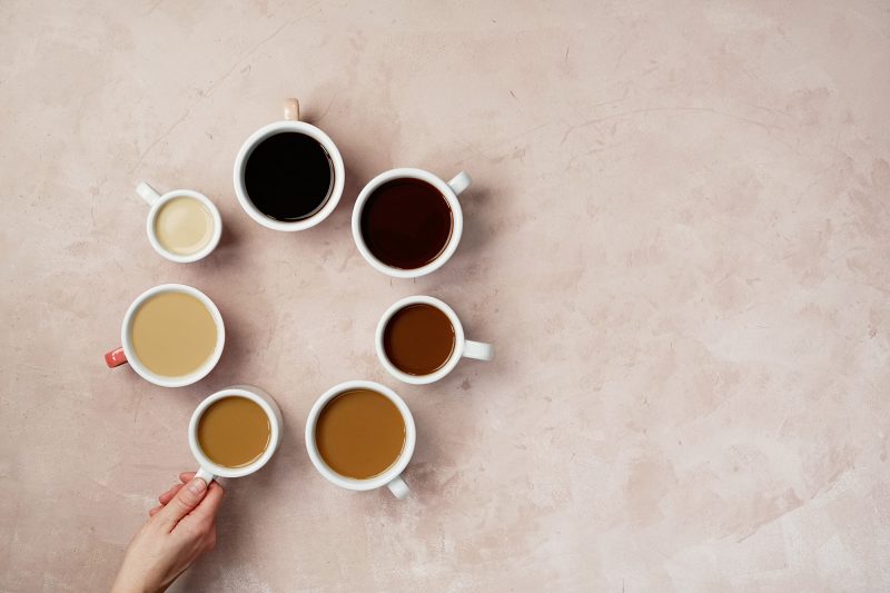 Akademia Coffeedesk: Jak zacząć przygodę z kawą? Wszystko co musisz wiedzieć na start.
