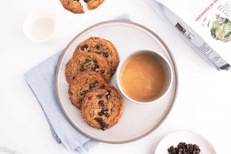 chocolate chip cookies