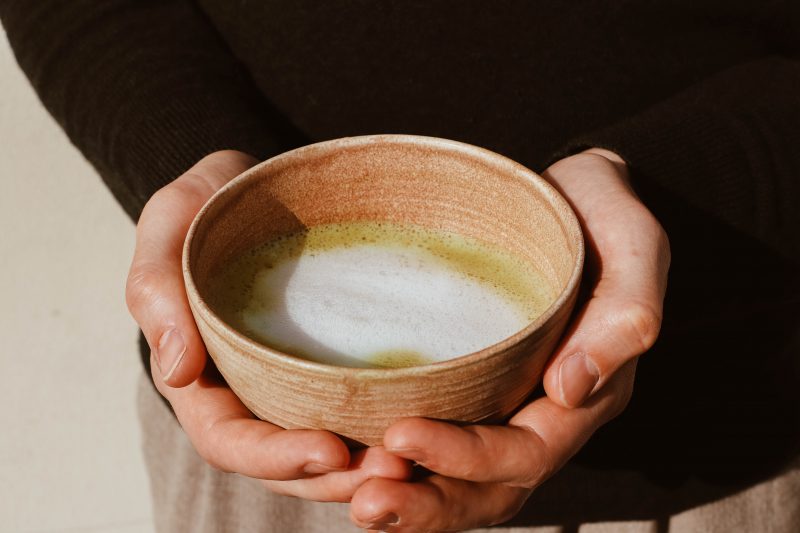 Hojicha latte, czyli prażona alternatywa dla matchy