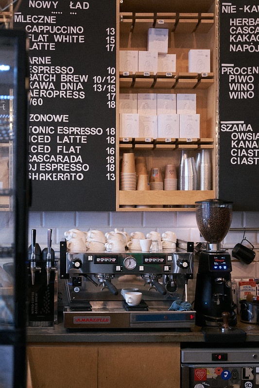 Wnętrze kawiarni Przystań na kawę